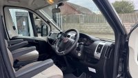 AUTO-TRAIL TRACKER EKS