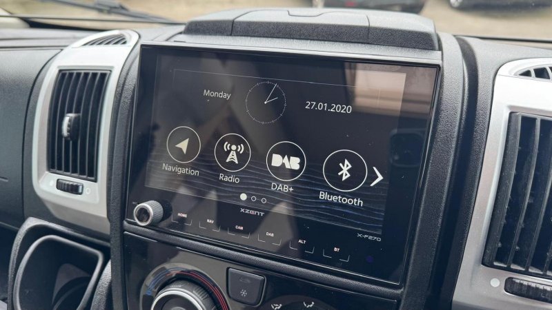 AUTO-TRAIL TRACKER EKS