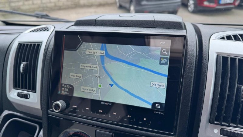 AUTO-TRAIL TRACKER EKS